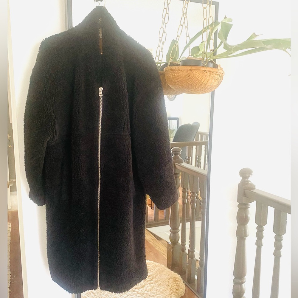 Golden by TEN Aritzia Women's Black Teddy Coat